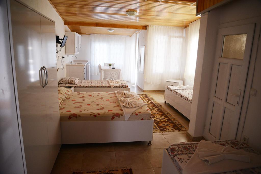 Huzur Hotel Siğacık Cameră foto